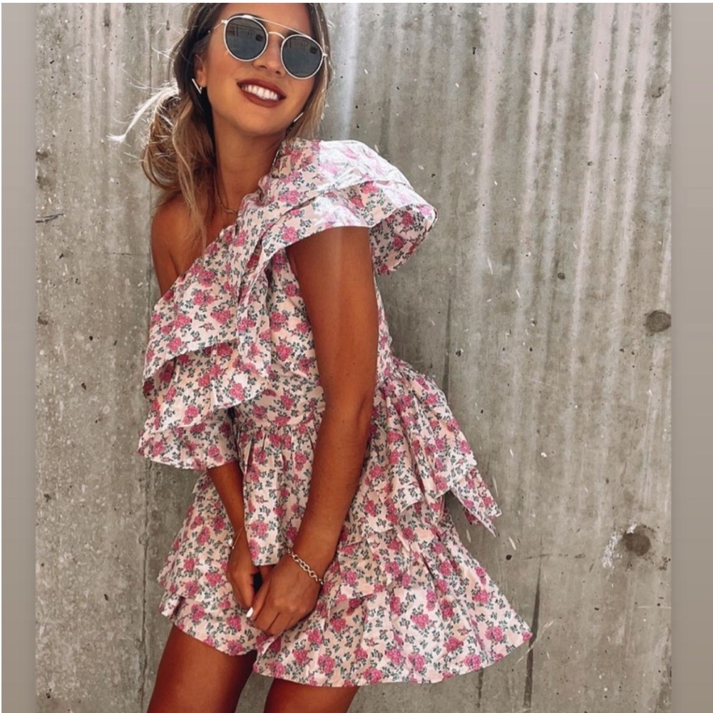NEW Vici x Gina Floral Ruffle Mini Dress